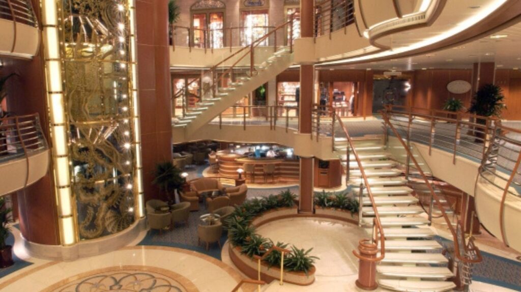 12 - Diamond Princess