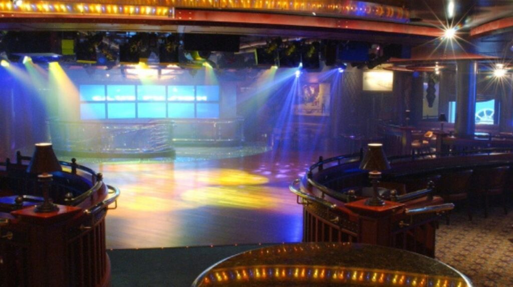 15 - Diamond Princess