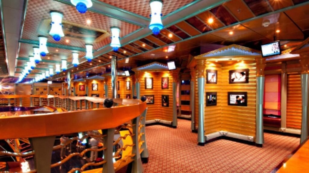 15 - Carnival Miracle