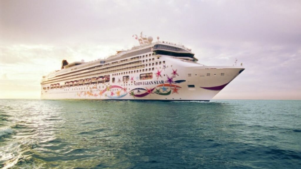 17 - Norwegian Star