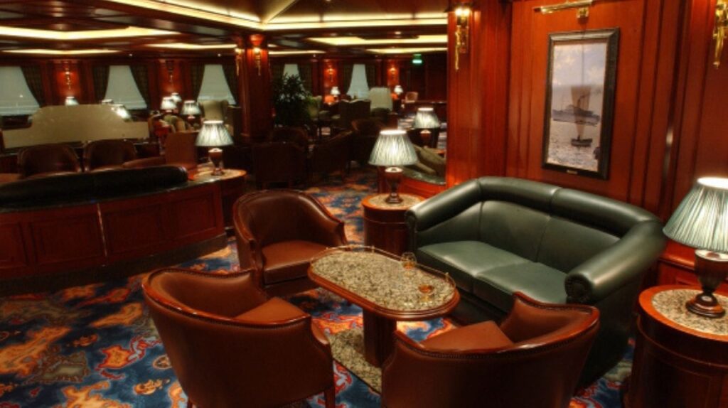 21 - Diamond Princess